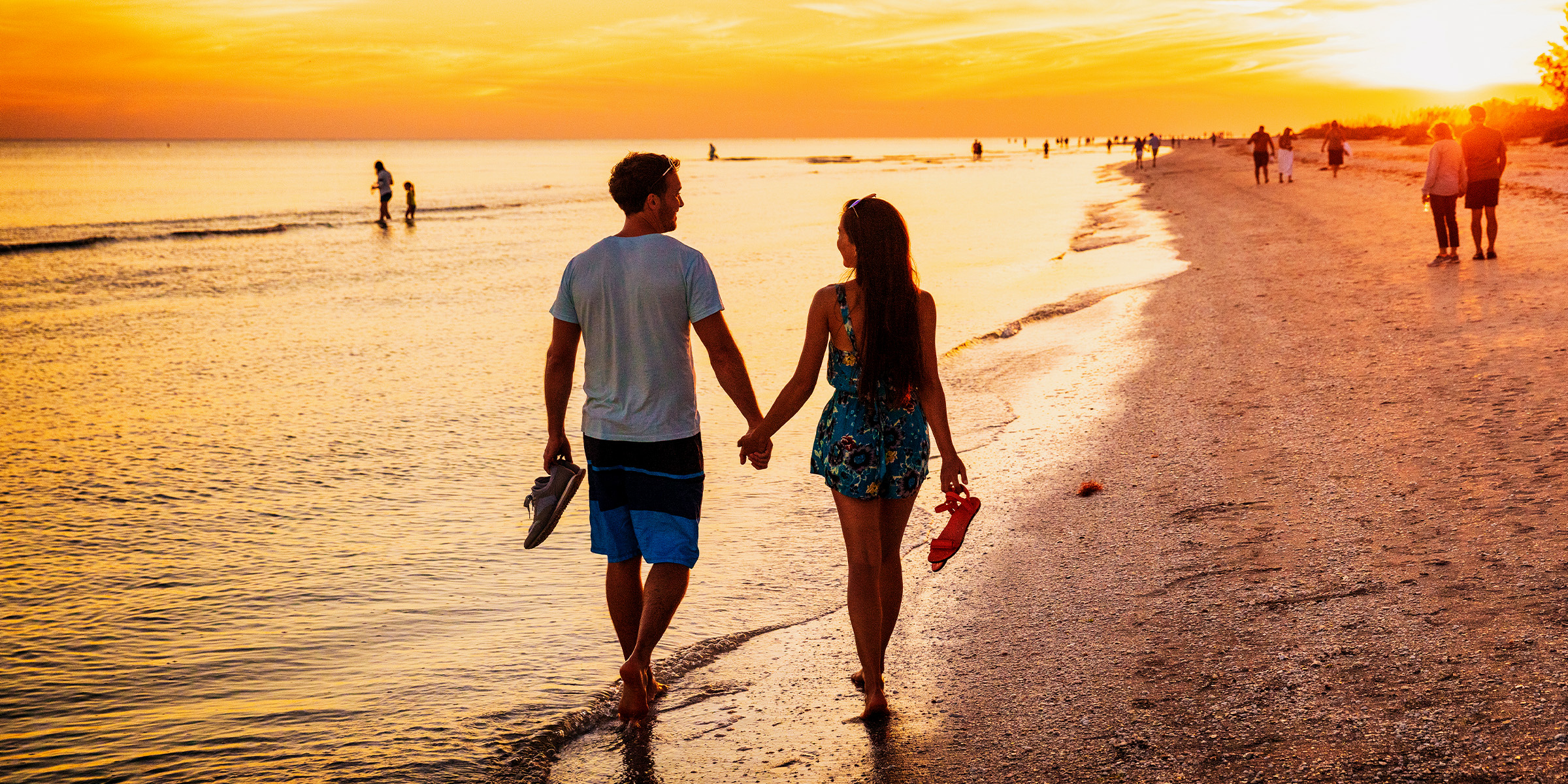 Couple spending quality time at the beach | Source: Shutterstock